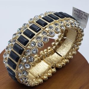 Lia Sophia stretch bracelet 😍